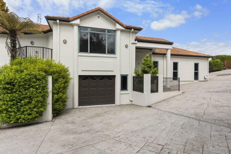 Photo of property in 2 Minchin Crescent, St Andrews, Hamilton, 3200