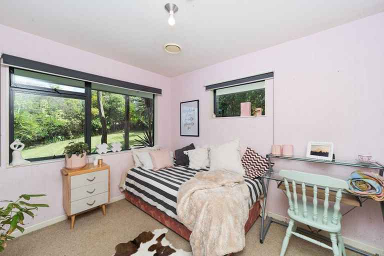 Photo of property in 49 Schnell Drive, Kelvin Grove, Palmerston North, 4414