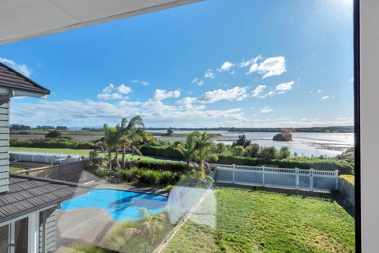 Photo of property in 13 Milano Boulevard, Karaka, Papakura, 2113