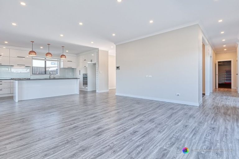 Photo of property in 68 Liberty Crescent, Beachlands, Auckland, 2018