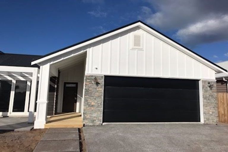 Photo of property in 12 Astelia Lane, Papamoa Beach, Papamoa, 3118