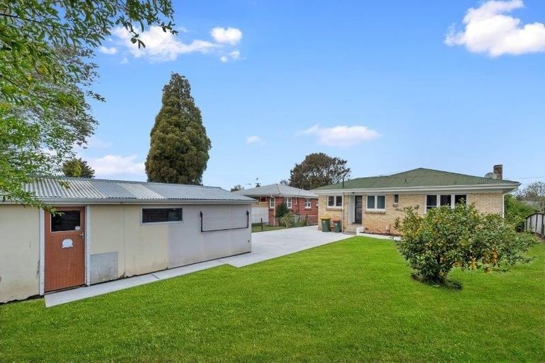 Photo of property in 23 Keats Crescent, Enderley, Hamilton, 3214