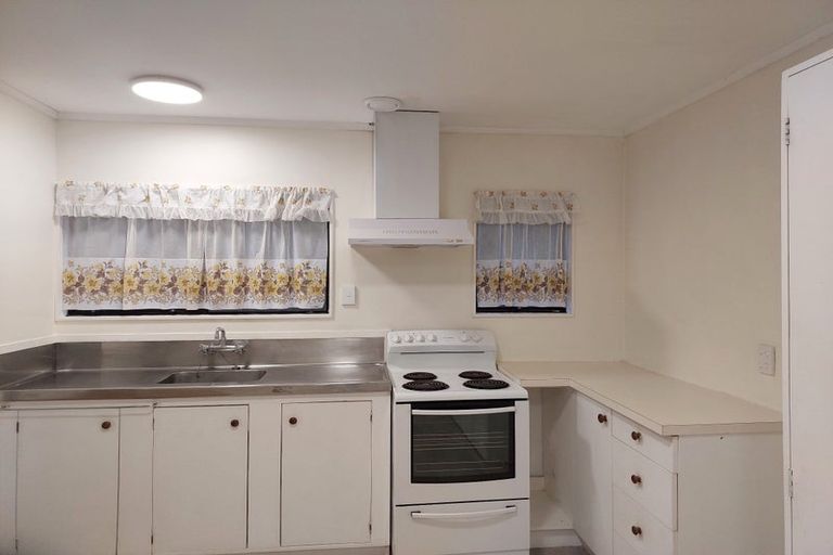 Photo of property in 34-40 Gloucester Street, Wilton, Wellington, 6012