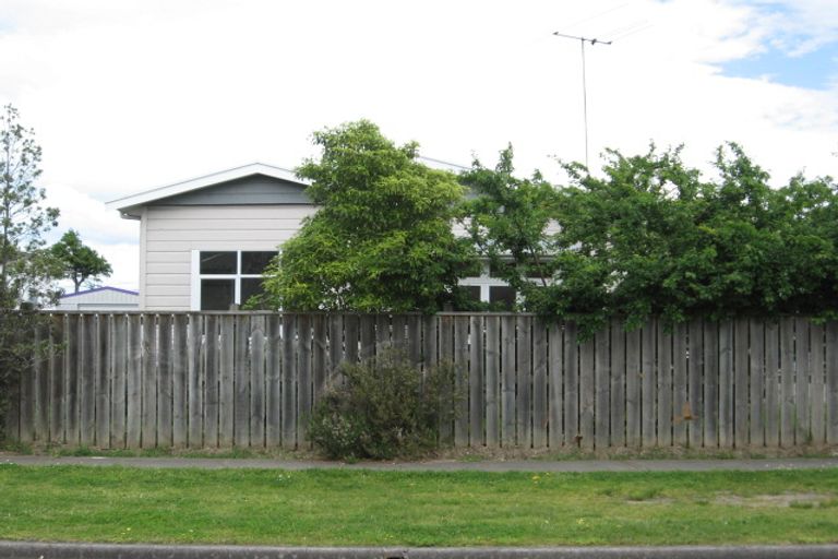Photo of property in 2 Root Street, Gisborne, 4010