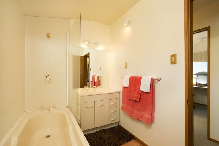 Photo of property in 35 Olympus Way, Richmond, 7020