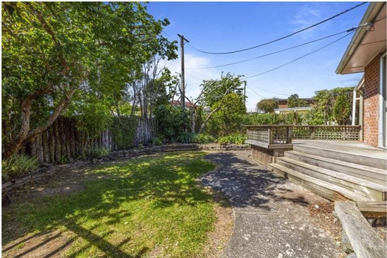 Photo of property in 20 Spencer Road, Pinehill, Auckland, 0632