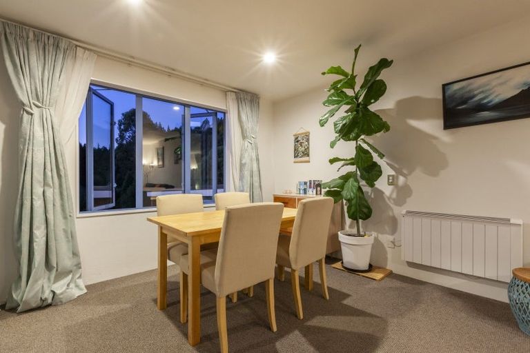 Photo of property in 105 Waterfall Road, Paraparaumu, 5032