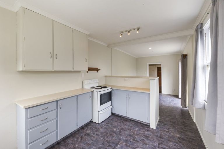 Photo of property in 53 Lombard Street, Palmerston North, 4410