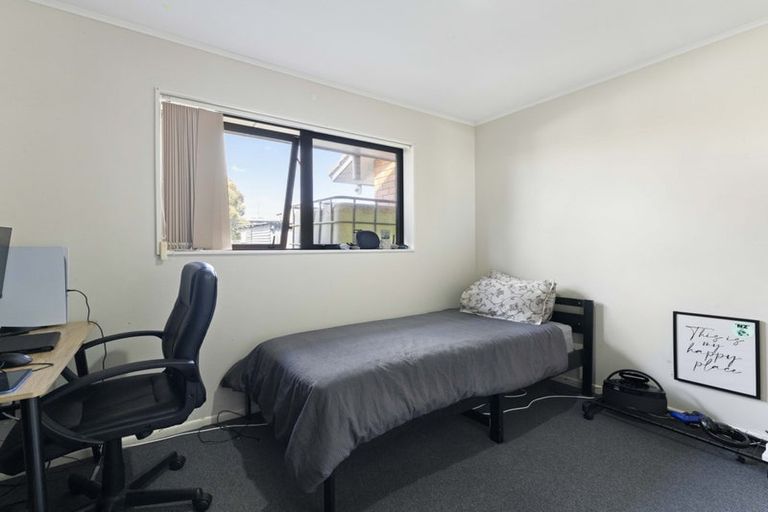 Photo of property in 80 Rosella Road, Mangere East, Auckland, 2024