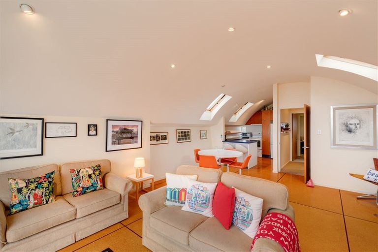 Photo of property in 32 Esplanade, Sumner, Christchurch, 8081