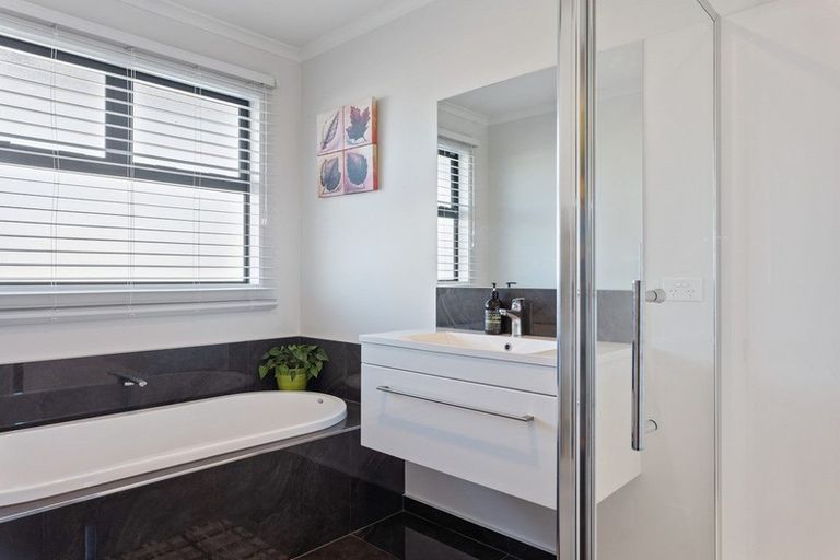 Photo of property in 132 Sutherland Drive, Kaiapoi, 7630