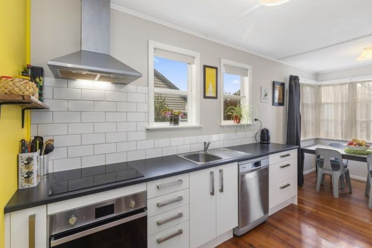 Photo of property in 76 Wilkie Crescent, Naenae, Lower Hutt, 5011