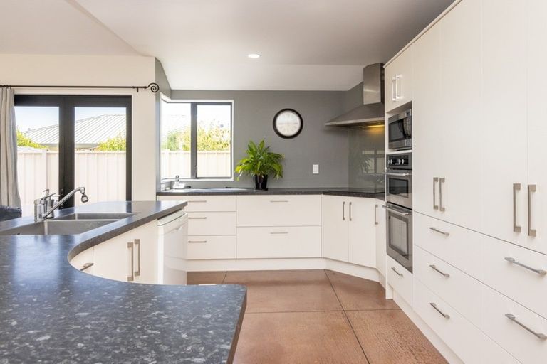 Photo of property in 29 Pukekura Place, Taradale, Napier, 4112