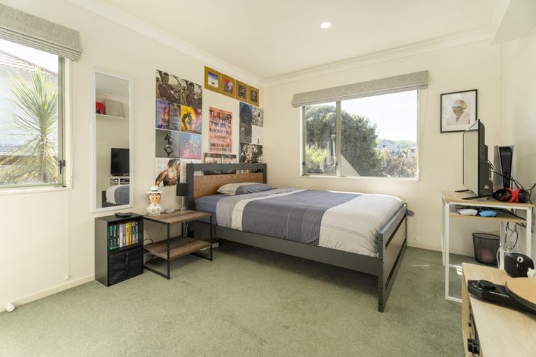 Photo of property in 5 Radstock Grove, Churton Park, Wellington, 6037