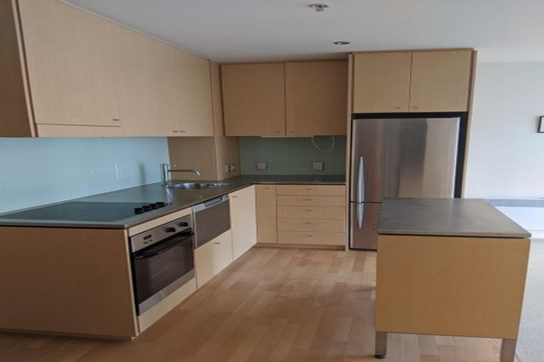 Photo of property in Sanctum Apartment, 10 Ebor Street, Te Aro, Wellington, 6011