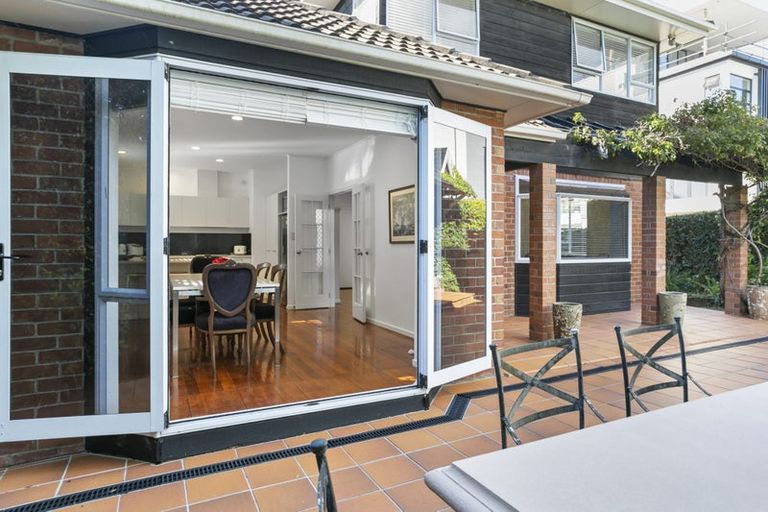 Photo of property in 1/12 Killarney Street, Takapuna, Auckland, 0622