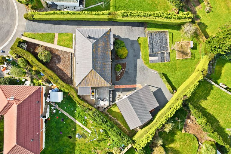 Photo of property in 5 Ellersley Street, Halfway Bush, Dunedin, 9010