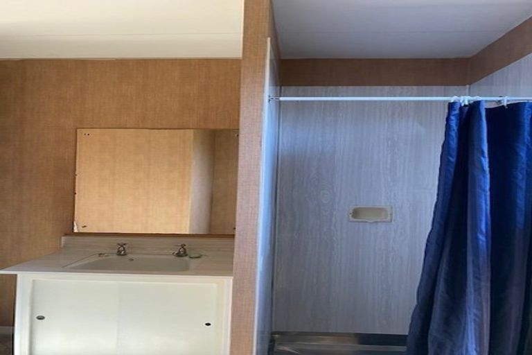 Photo of property in 68 Clifden Highway, Tuatapere, 9691