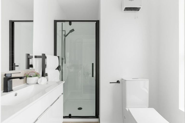 Photo of property in 7/1 Huia Street, Riccarton, Christchurch, 8041