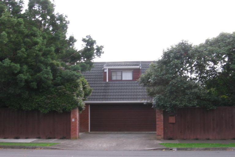 Photo of property in 24 Walton Avenue, Waikanae, 5036