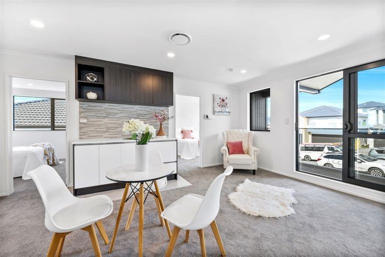 Photo of property in 7 Aklander Rise, Flat Bush, Auckland, 2019