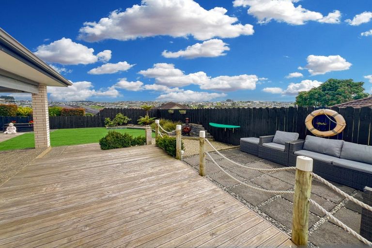 Photo of property in 36 Anchorite Way, Red Beach, 0932