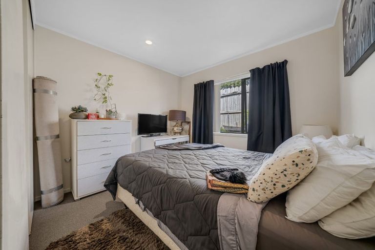 Photo of property in 5b Chelmsley Avenue, Henderson, Auckland, 0612