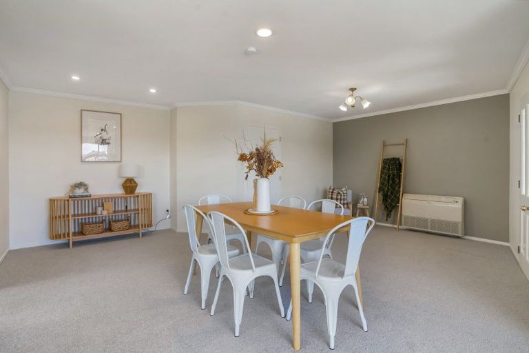 Photo of property in 7 Daley Place, Winton, 9720