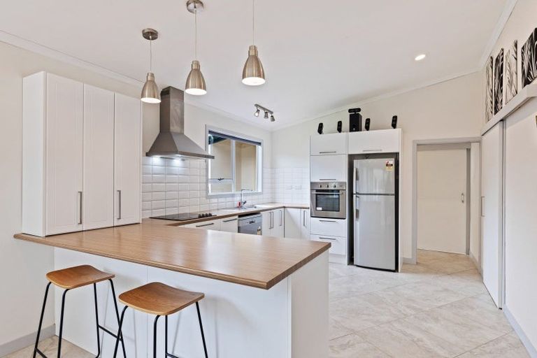 Photo of property in 20b Calgher Avenue, Waitara, 4320