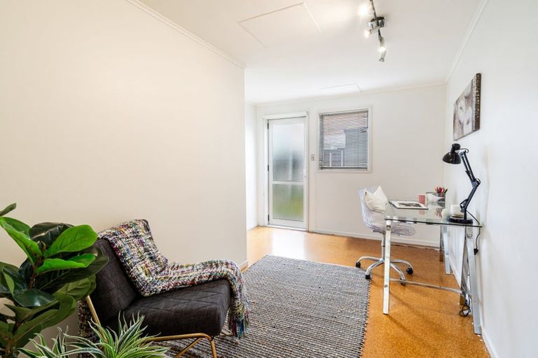 Photo of property in 34 Marywil Crescent, Hillcrest, Auckland, 0627