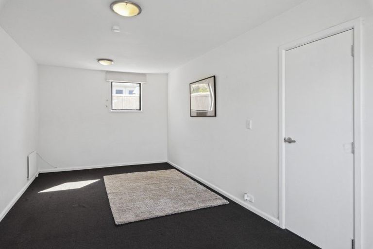 Photo of property in 22 Atarau Grove, Paraparaumu, 5032