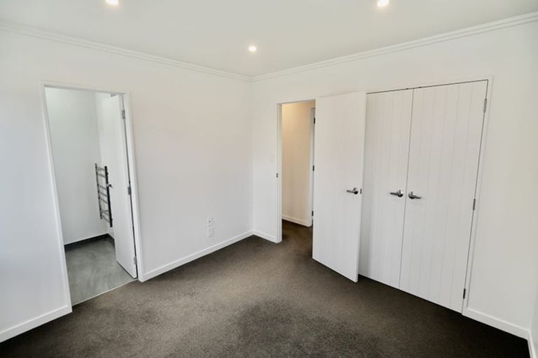 Photo of property in 27 Rosalie Terrace, Kelvin Grove, Palmerston North, 4414