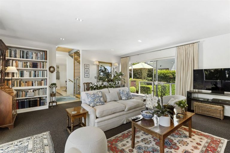 Photo of property in 87b Castor Bay Road, Castor Bay, Auckland, 0620