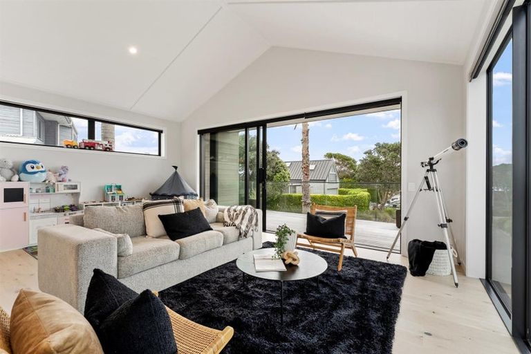 Photo of property in 10 May Way, Omaha, Warkworth, 0986