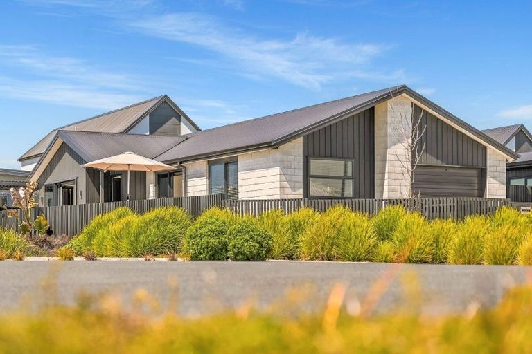 Photo of property in 1 Chrysler Street, Papamoa, 3118