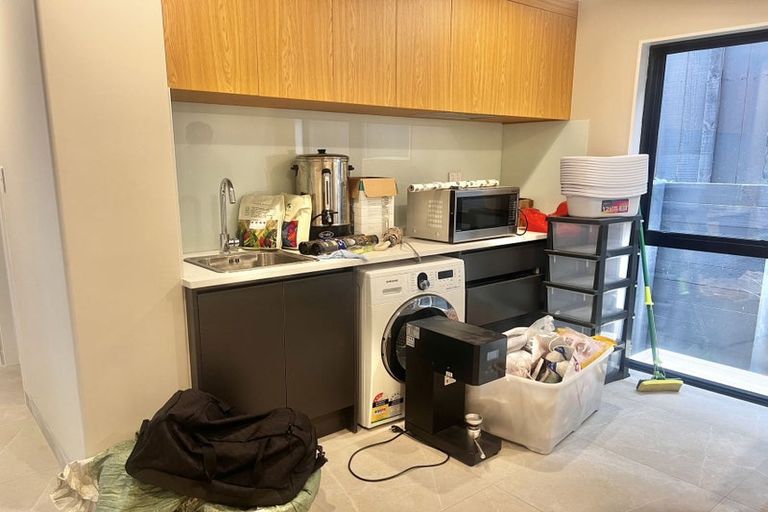 Photo of property in 32 Bendridge Street, Flat Bush, Auckland, 2019
