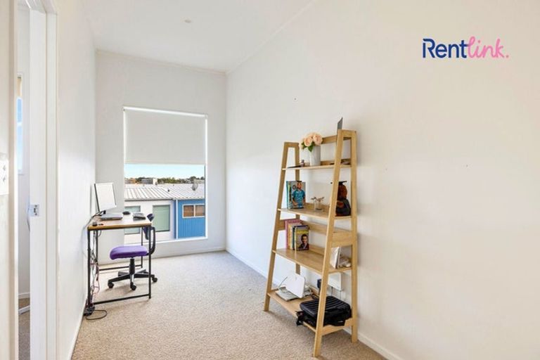 Photo of property in 31 Reynolds Place, Papamoa Beach, Papamoa, 3118