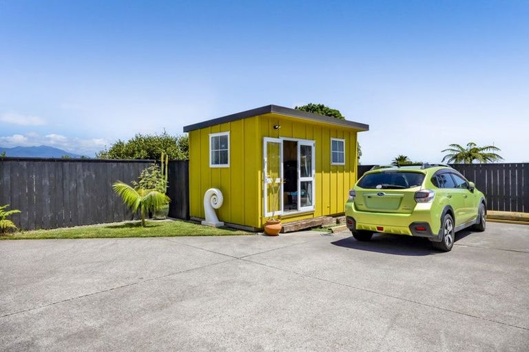 Photo of property in 5 Scott Street, Moturoa, New Plymouth, 4310