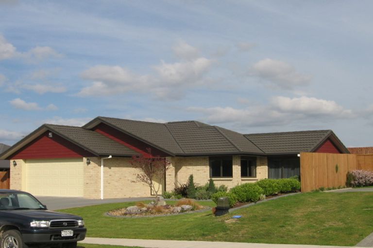 Photo of property in 21 Heaphy Place, Pukehangi, Rotorua, 3015