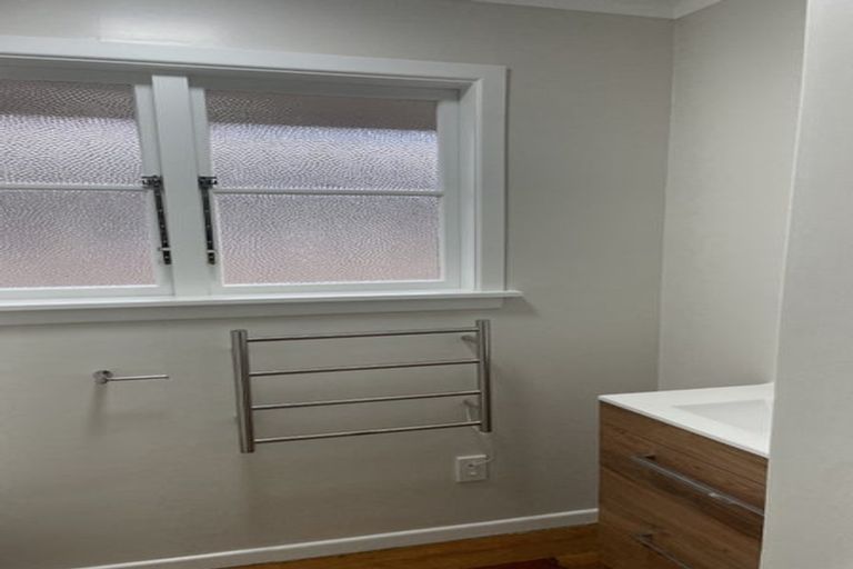 Photo of property in 79 Wai-iti Crescent, Woburn, Lower Hutt, 5010