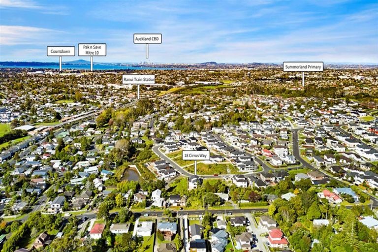 Photo of property in 18 Cirrus Way, Ranui, Auckland, 0612