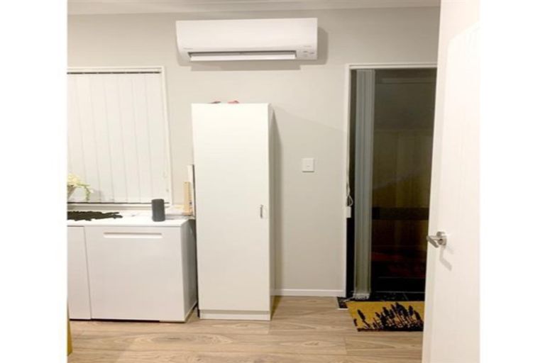 Photo of property in 15 Drumbuoy Drive, Flat Bush, Auckland, 2019