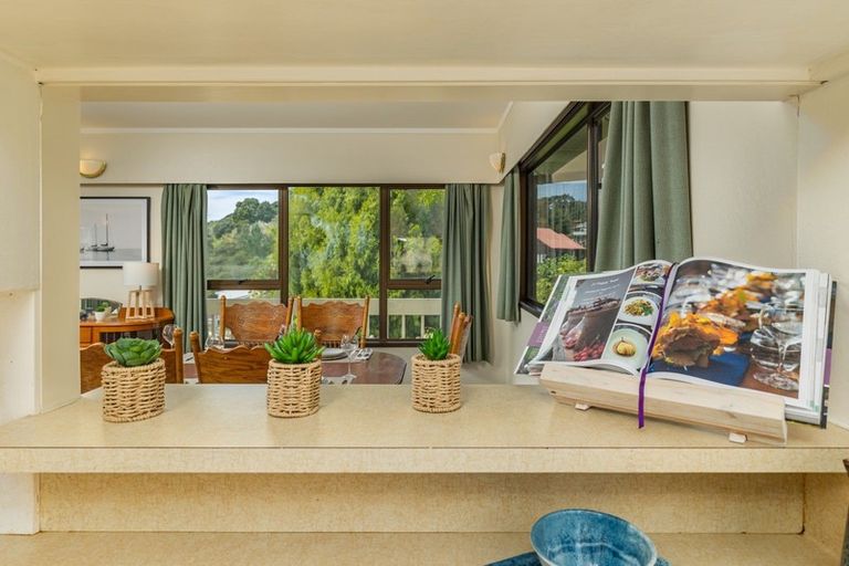 Photo of property in 25 Puketiro Place, Paihia, 0200