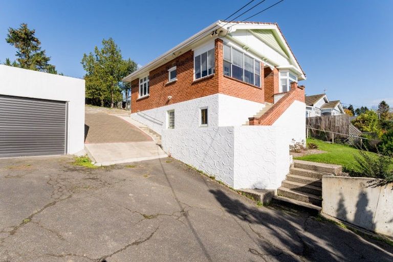 Photo of property in 16 Braeside, Kinmont Park, Mosgiel, 9024