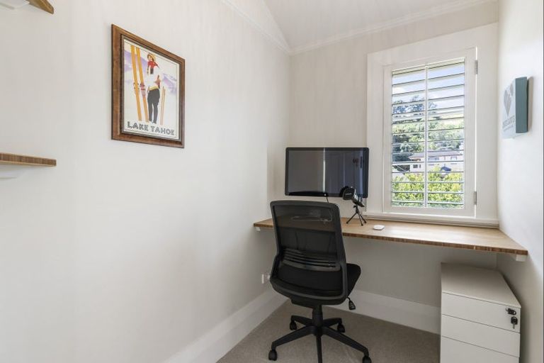 Photo of property in 28 Jubilee Avenue, Devonport, Auckland, 0624