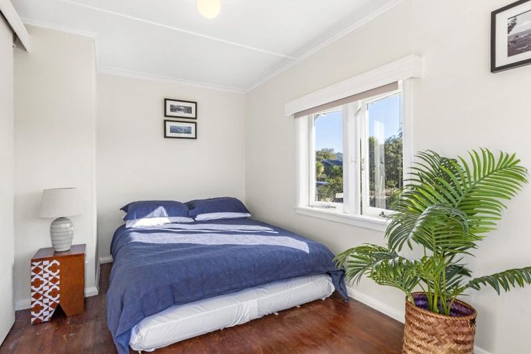 Photo of property in 22 James Street, Raglan, 3225