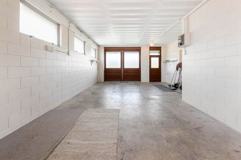 Photo of property in 1 Luxor Place, Pomare, Rotorua, 3015