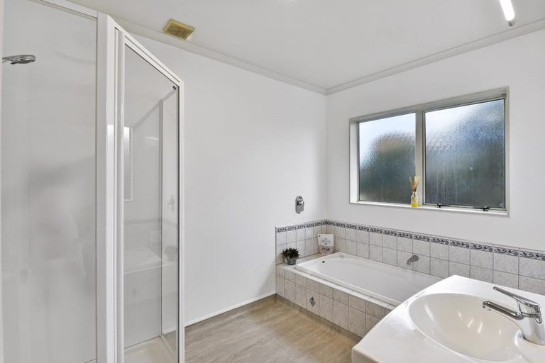 Photo of property in 114d Arawhata Road, Paraparaumu, 5032