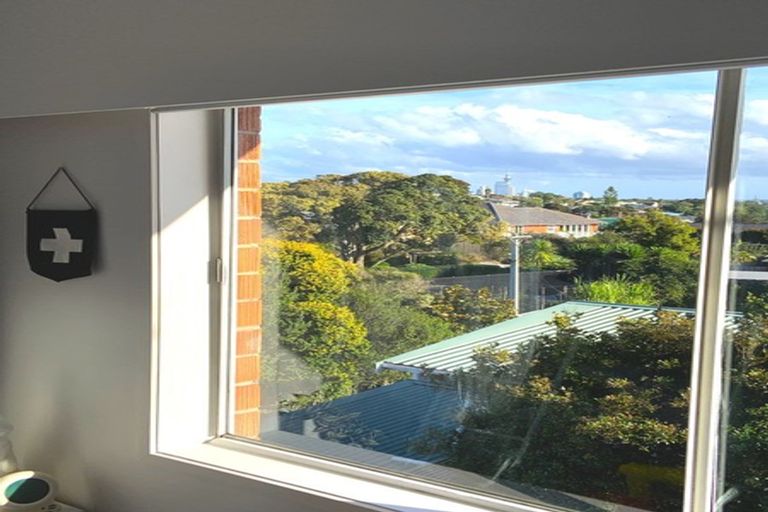 Photo of property in 17/83 Lake Road, Devonport, Auckland, 0622