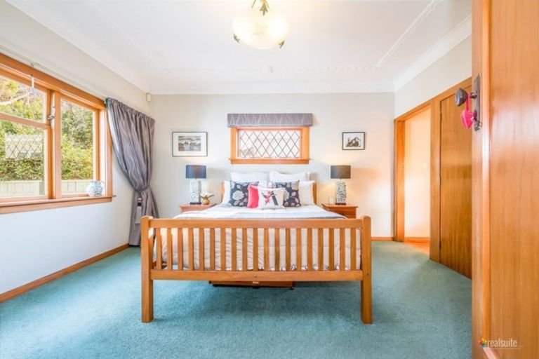 Photo of property in 33 Puriri Street, Woburn, Lower Hutt, 5010